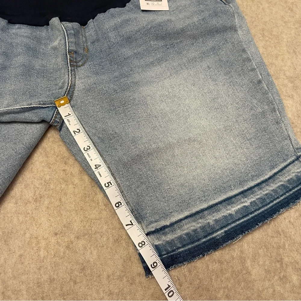 Time And Tru Maternity Blue Denim Jean Bermuda Shorts Womens size M(8-10) New